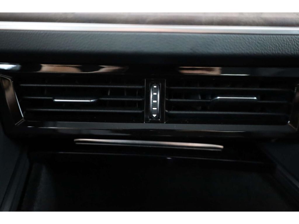 Volkswagen Touareg 2025