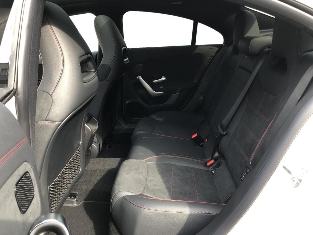 Mercedes-Benz CLA 200 2025