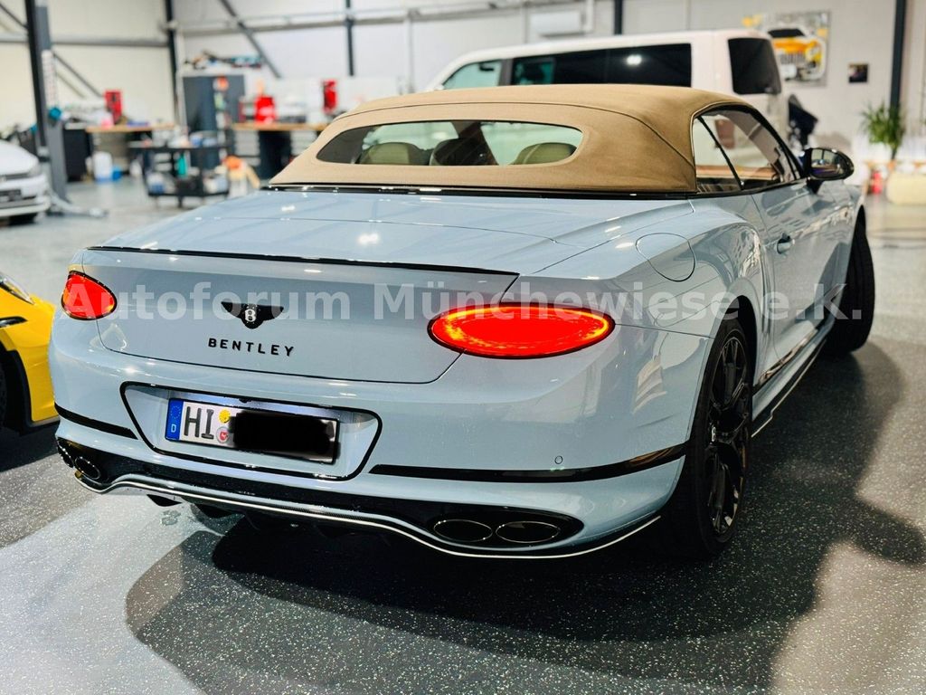Bentley Continental GTC 2024