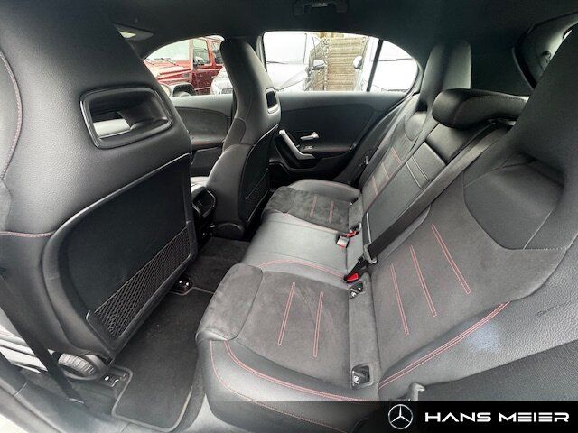 Mercedes-Benz A 220 2024