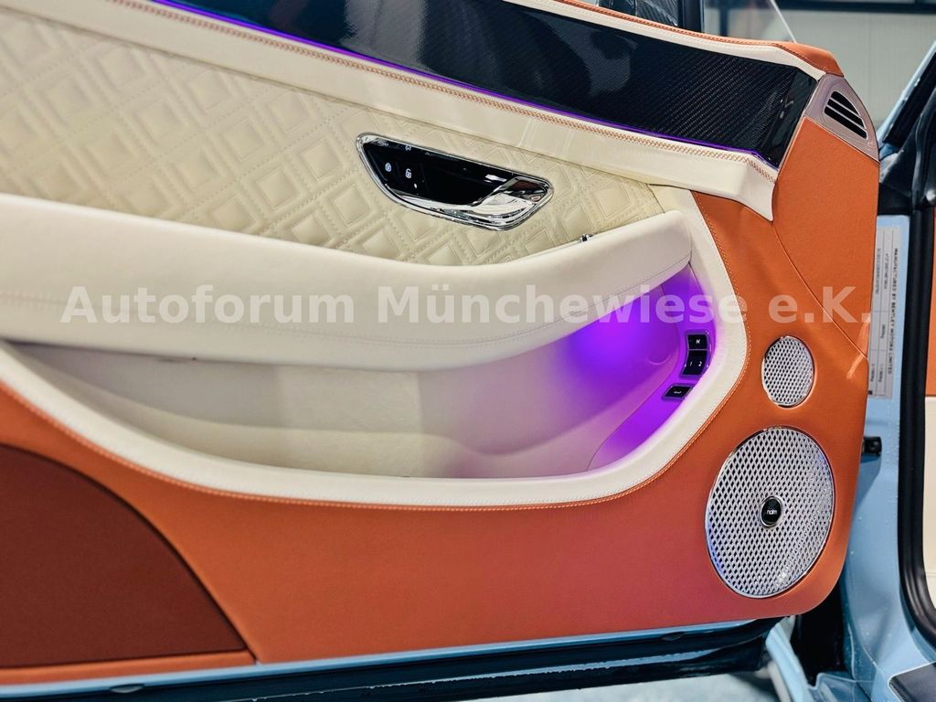 Bentley Continental GTC 2024