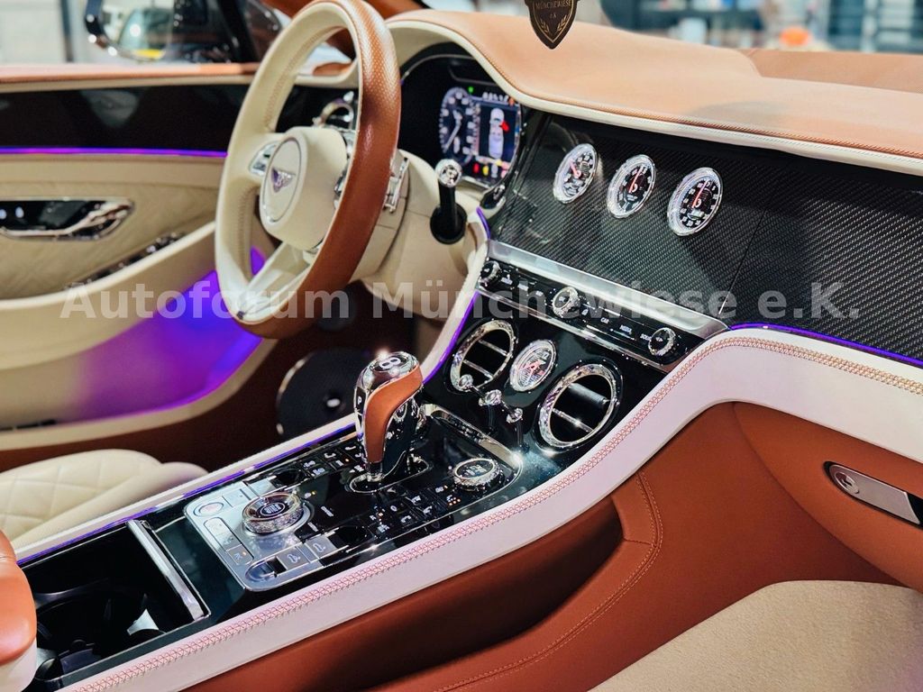 Bentley Continental GTC 2024