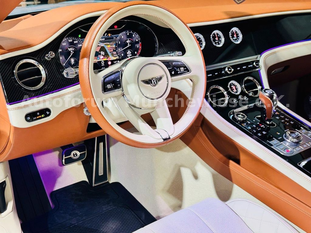 Bentley Continental GTC 2024