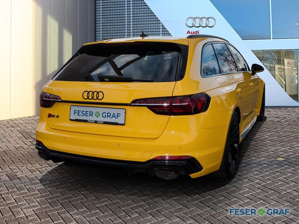 Audi RS4 2022