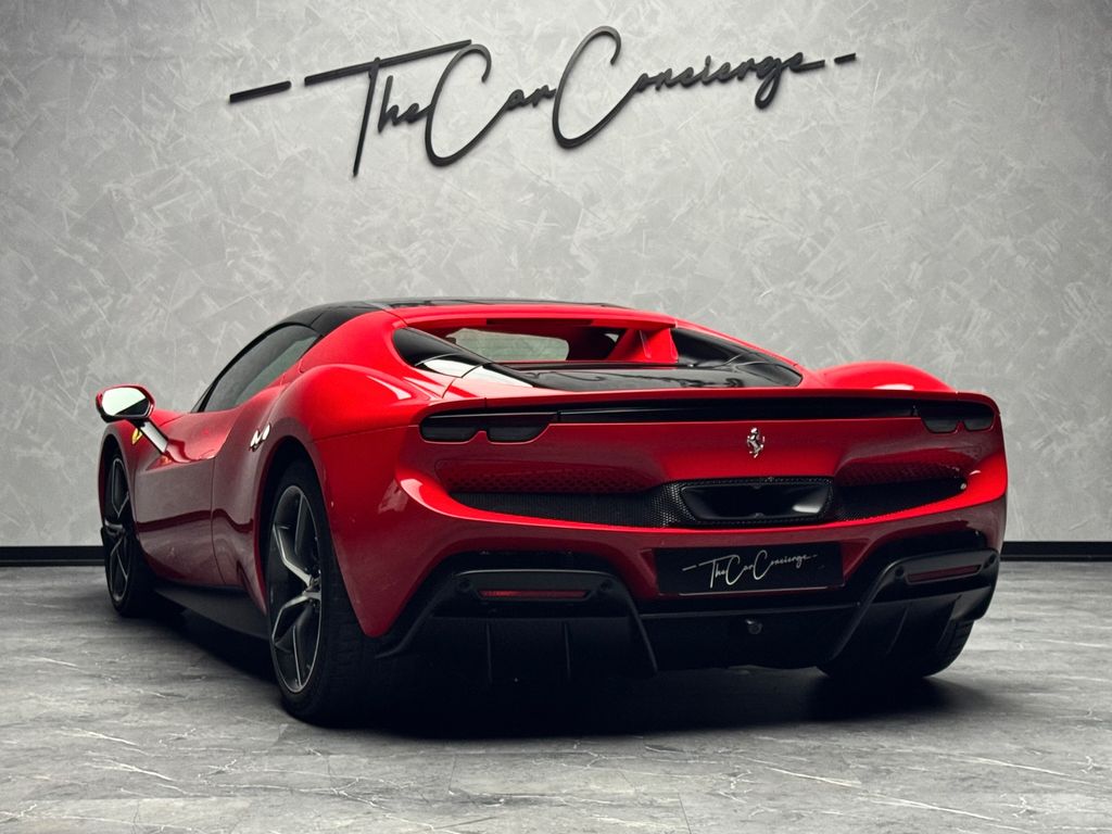 Ferrari 296 GTS 2024