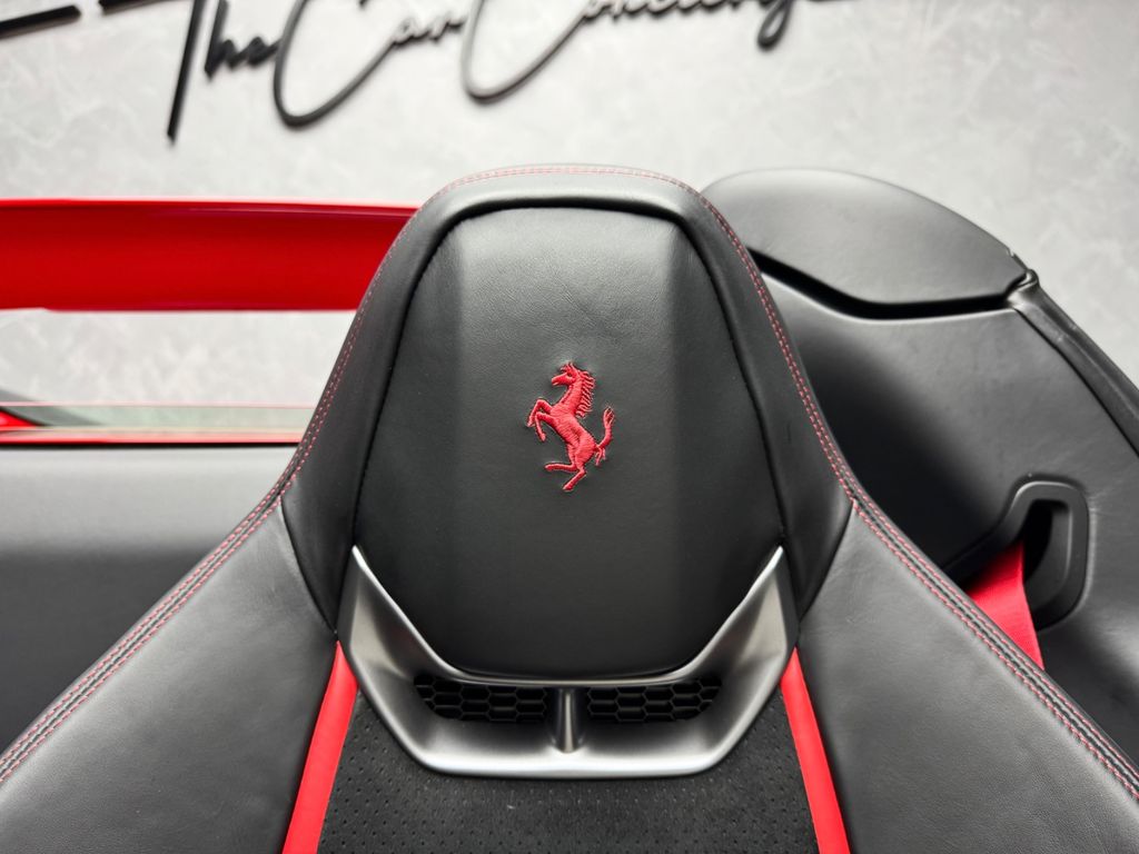 Ferrari 296 GTS 2024