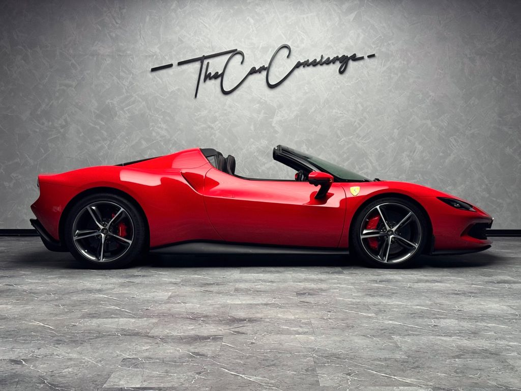 Ferrari 296 GTS 2024