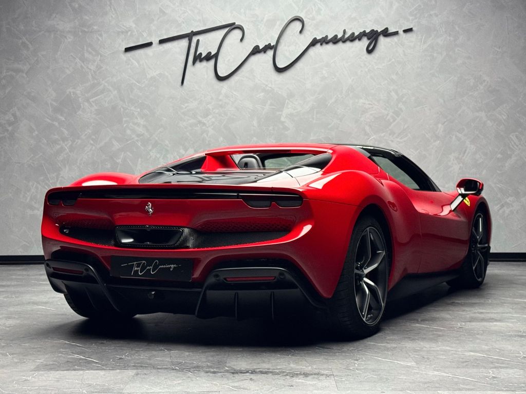 Ferrari 296 GTS 2024