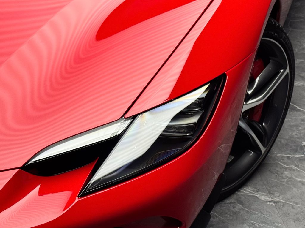 Ferrari 296 GTS 2024