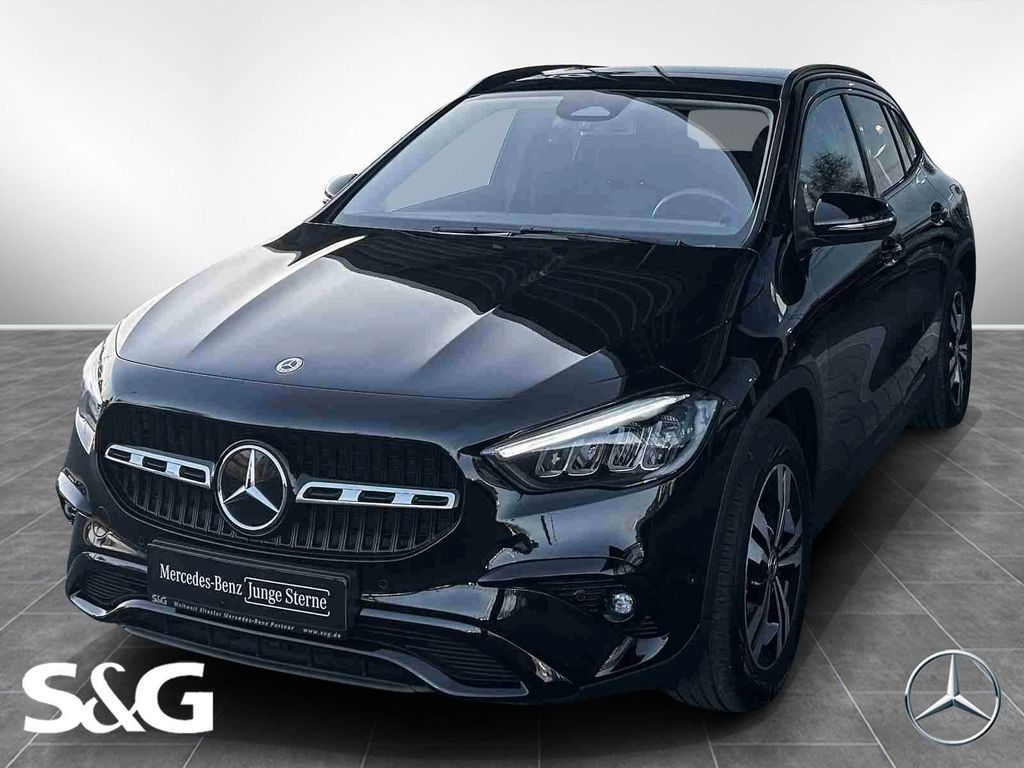 Mercedes-Benz GLA 200 2023