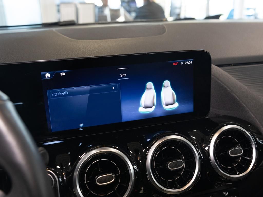 Mercedes-Benz B 250 2025