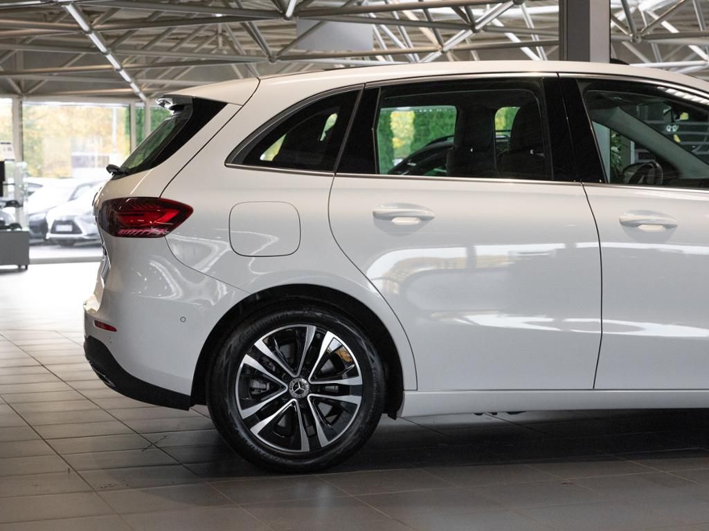 Mercedes-Benz B 250 2025