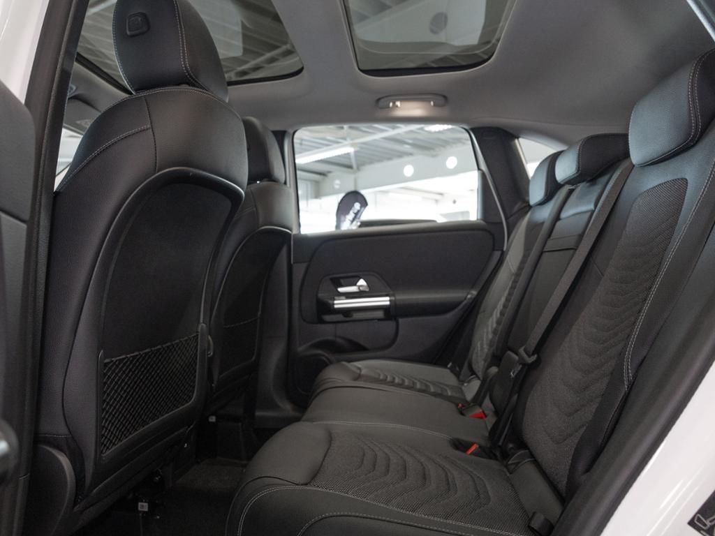 Mercedes-Benz B 250 2025