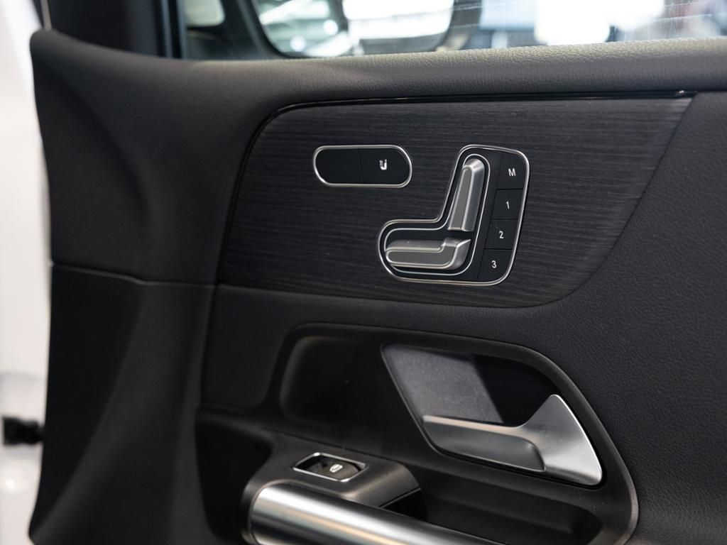 Mercedes-Benz B 250 2025