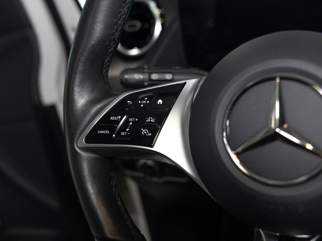 Mercedes-Benz B 250 2025