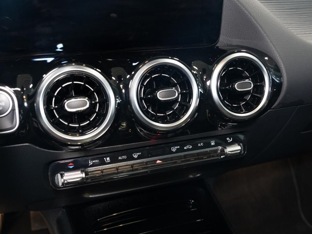 Mercedes-Benz B 250 2025