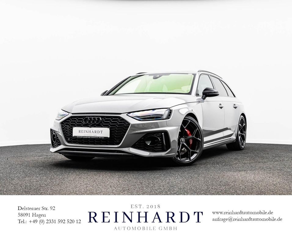 Audi RS4 2025
