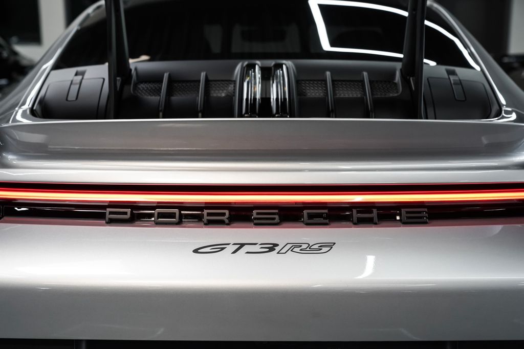 Porsche 992 2023