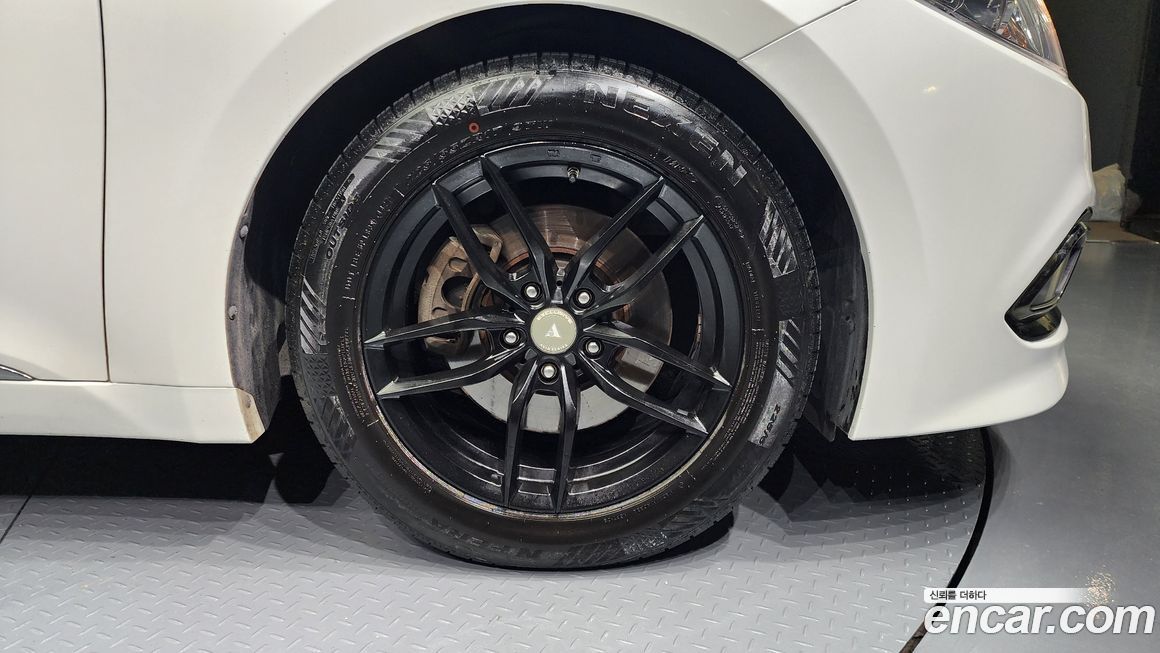 Hyundai Grandeur 2015