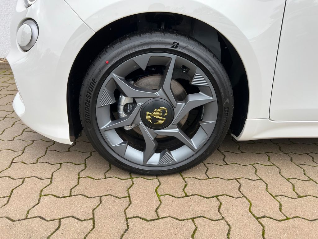 Abarth 500C 2024