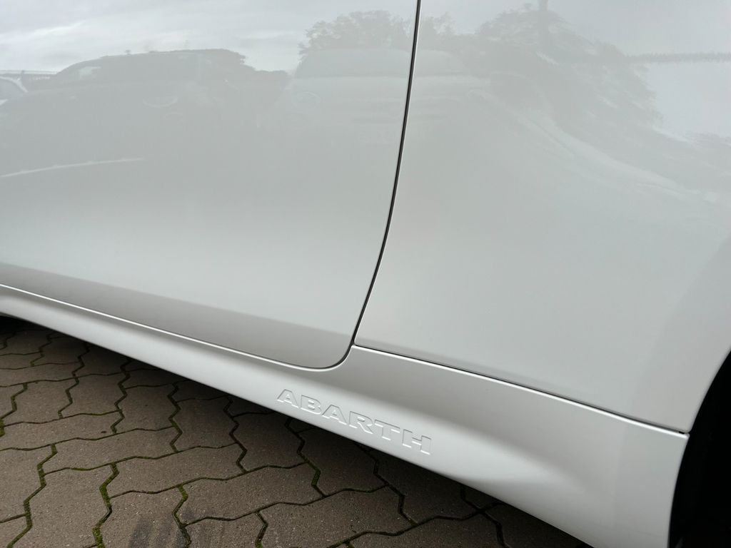 Abarth 500C 2024