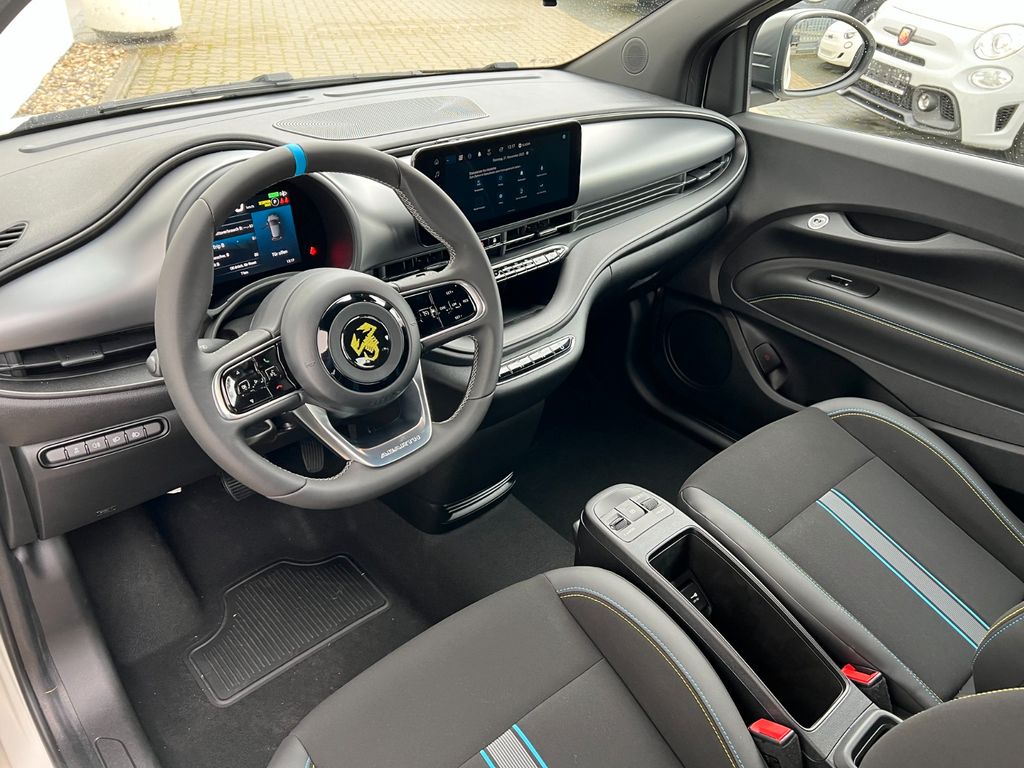 Abarth 500C 2024