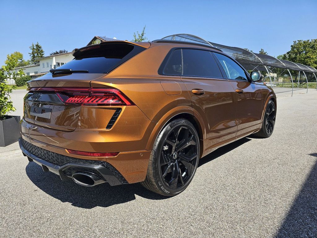 Audi RSQ8 2024