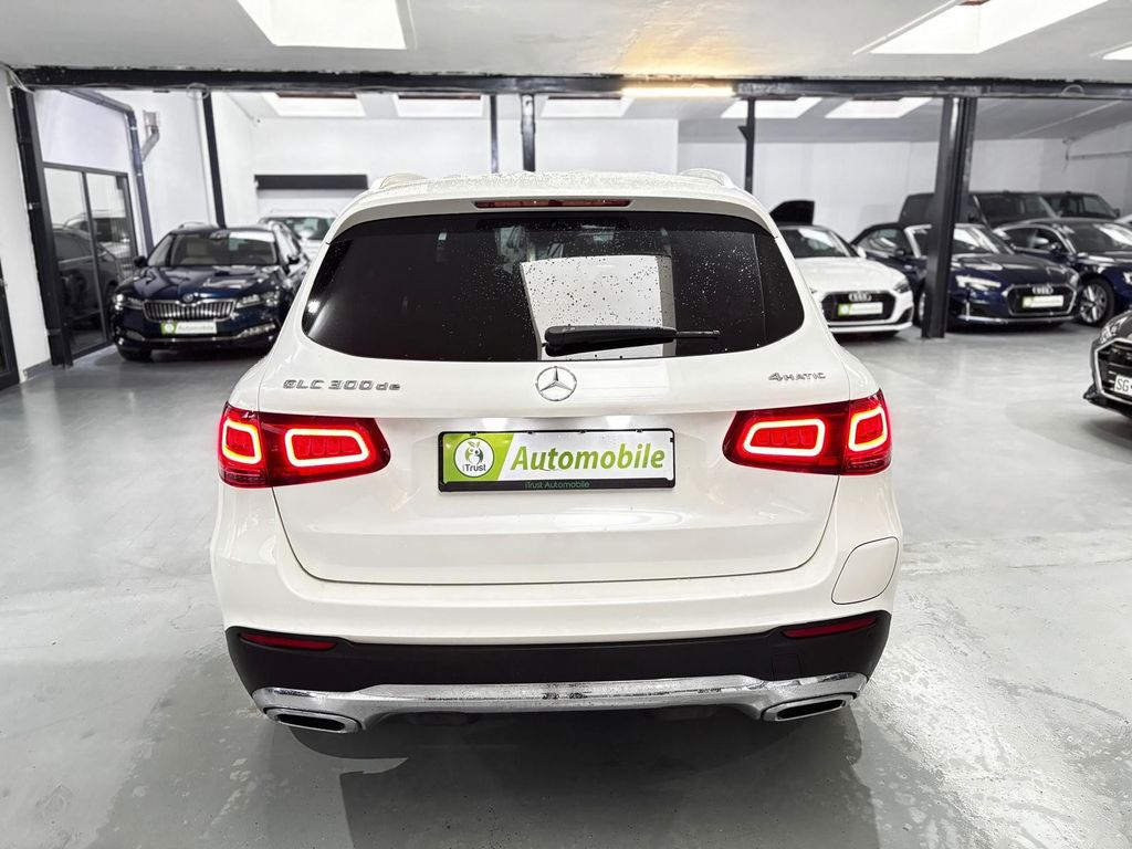 Mercedes-Benz GLC 300 2022
