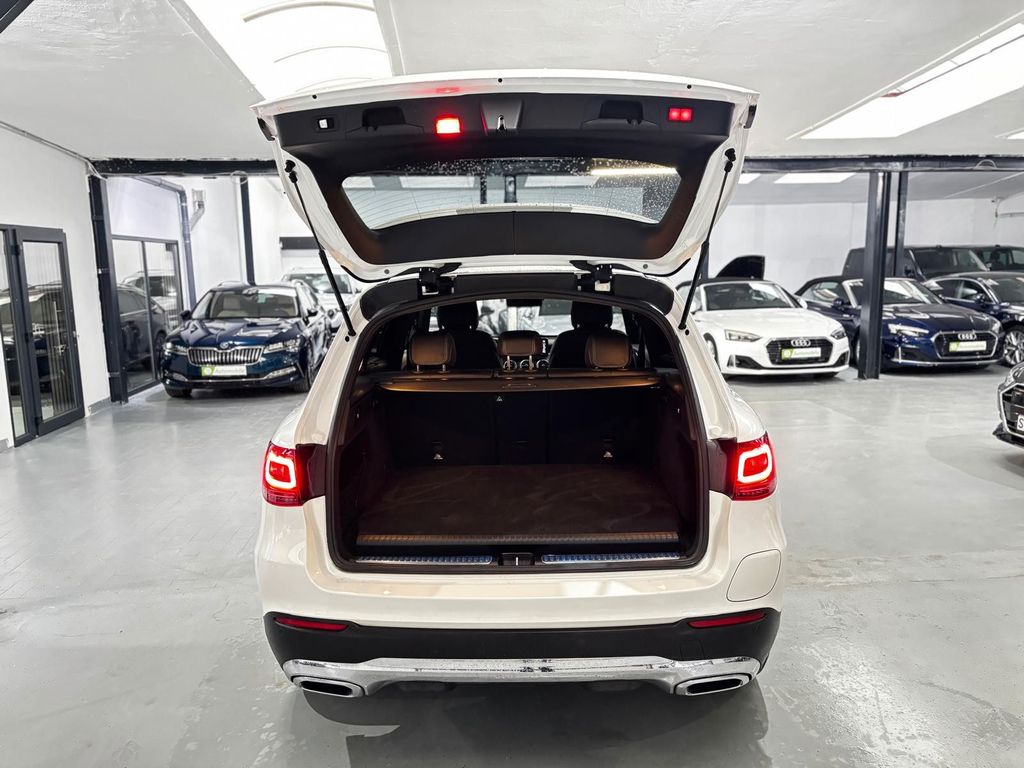 Mercedes-Benz GLC 300 2022