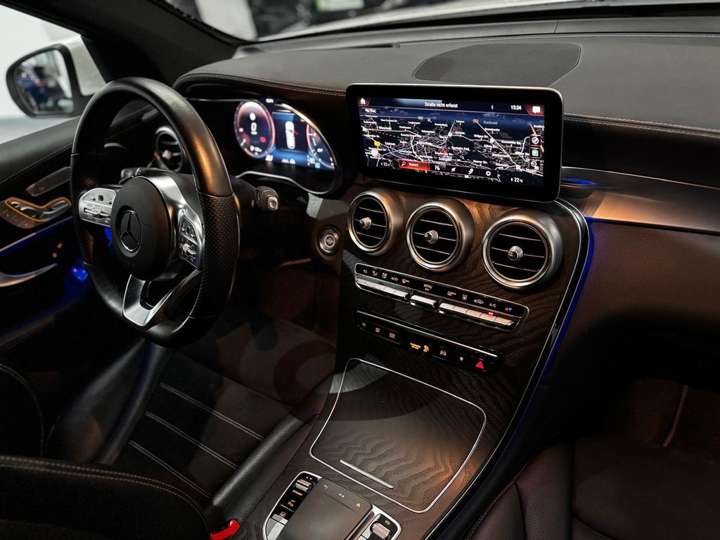 Mercedes-Benz GLC 300 2022