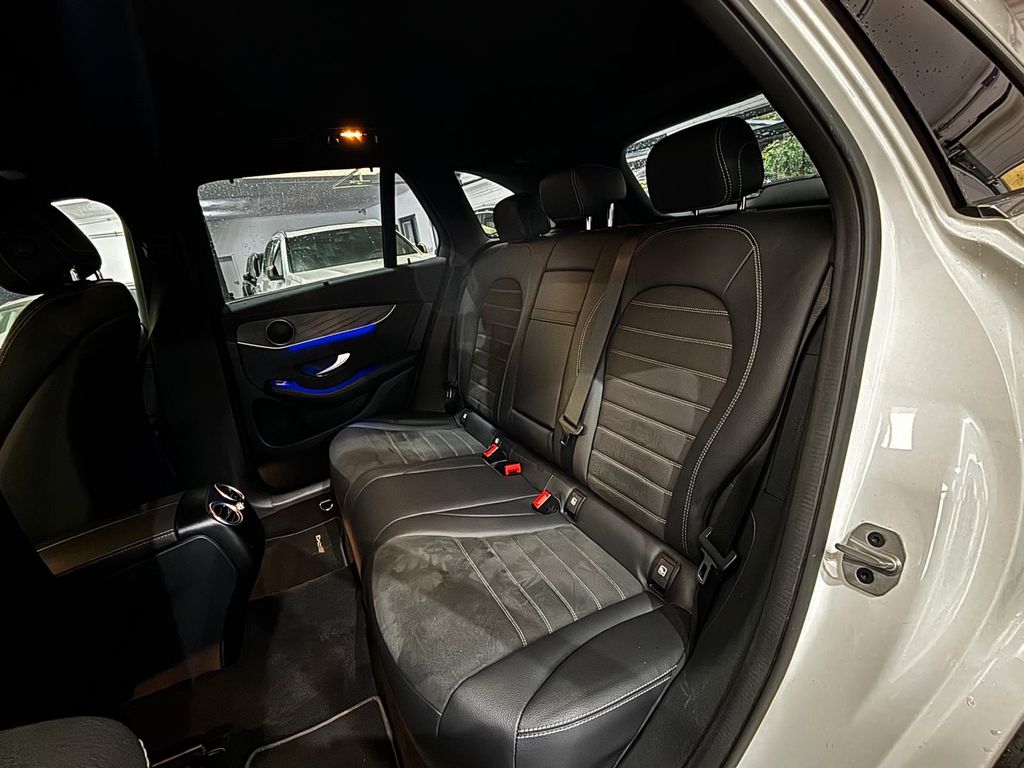 Mercedes-Benz GLC 300 2022