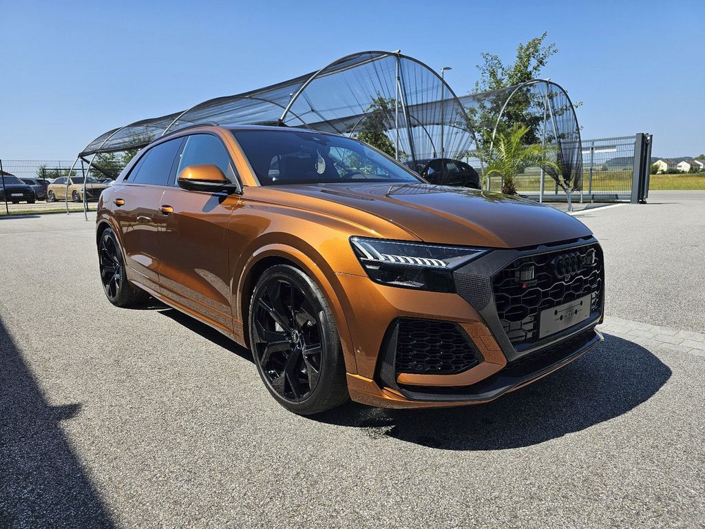 Audi RSQ8 2024