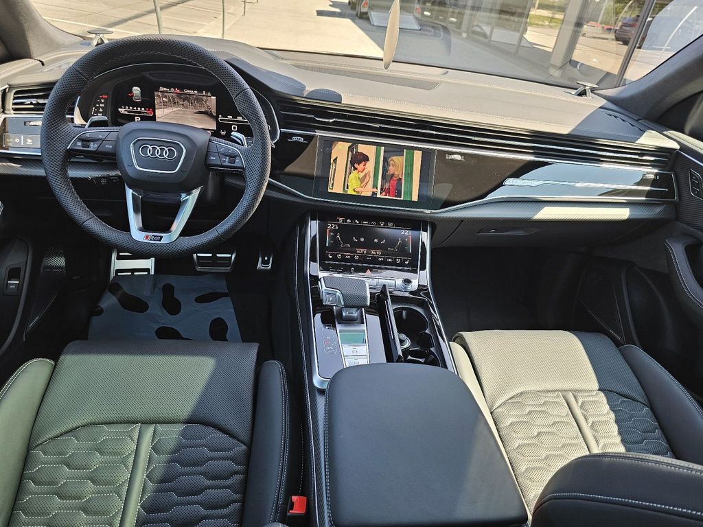Audi RSQ8 2024