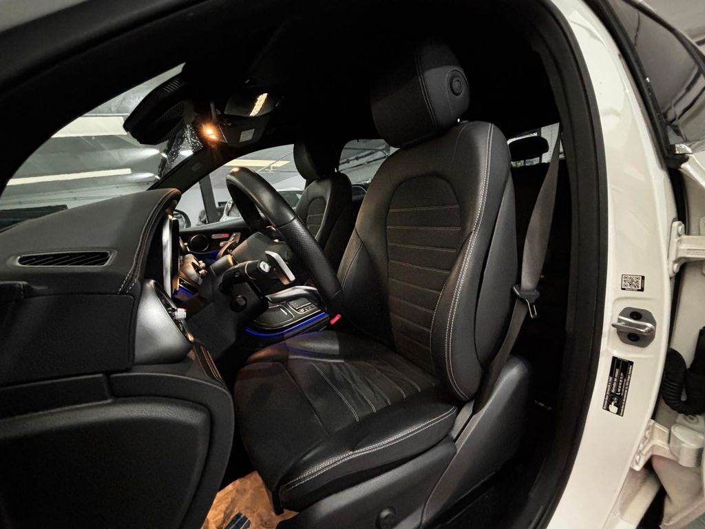 Mercedes-Benz GLC 300 2022