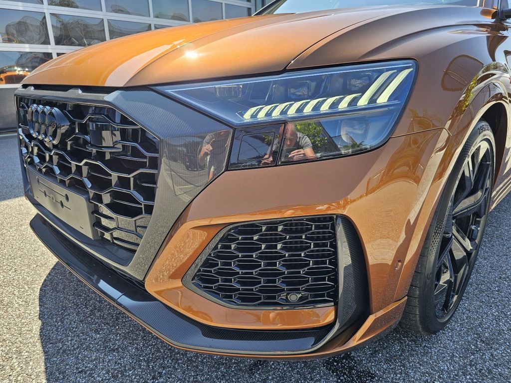 Audi RSQ8 2024
