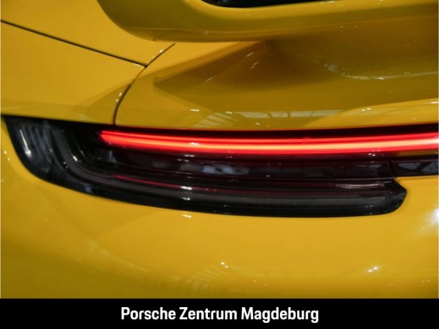 Porsche 992 2023