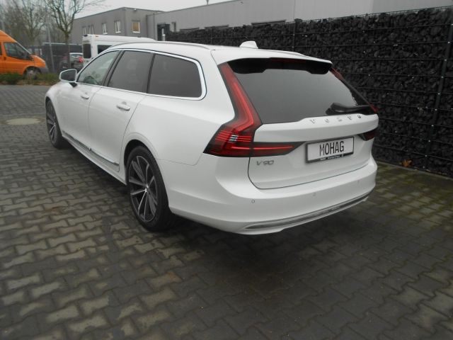 Volvo V90 2021