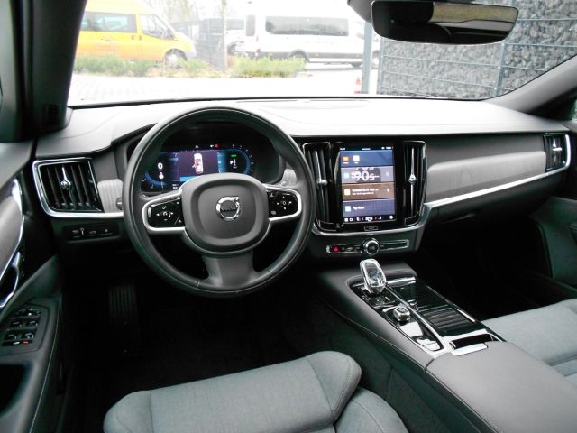 Volvo V90 2021