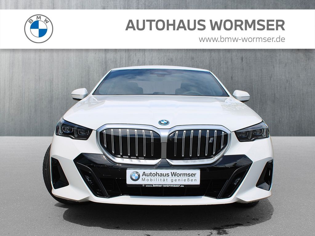BMW i5