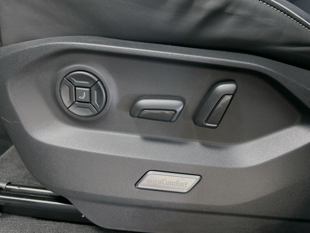 Volkswagen Touareg 2025
