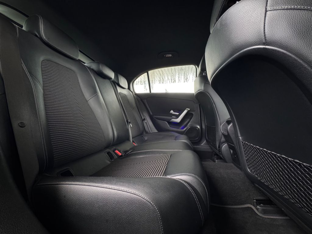 Mercedes-Benz A 180 2021