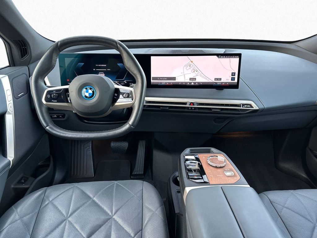 BMW iX 2023