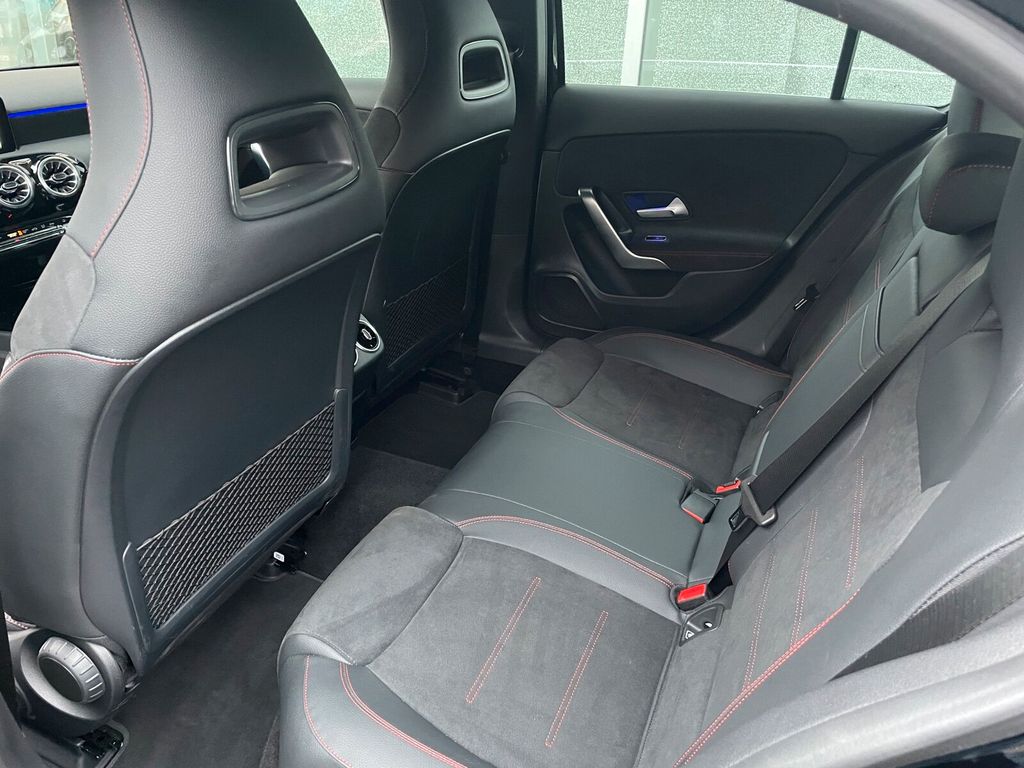 Mercedes-Benz A 200 2025