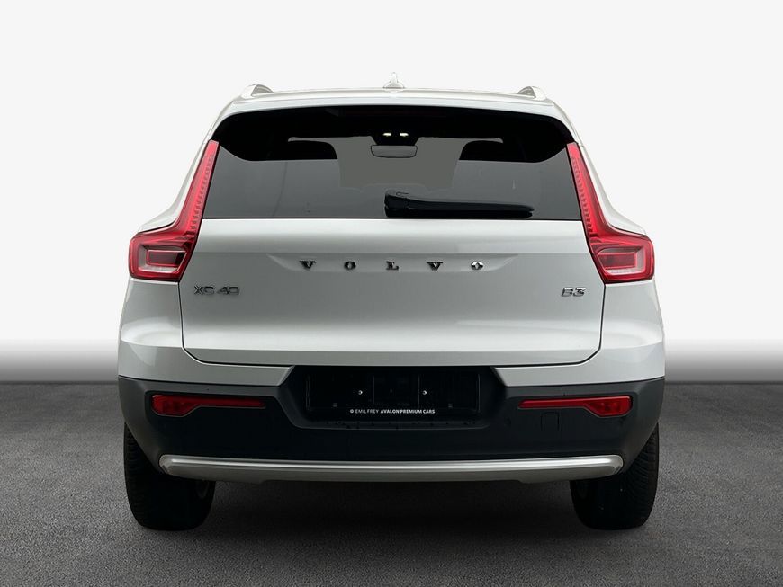 Volvo XC40 2024