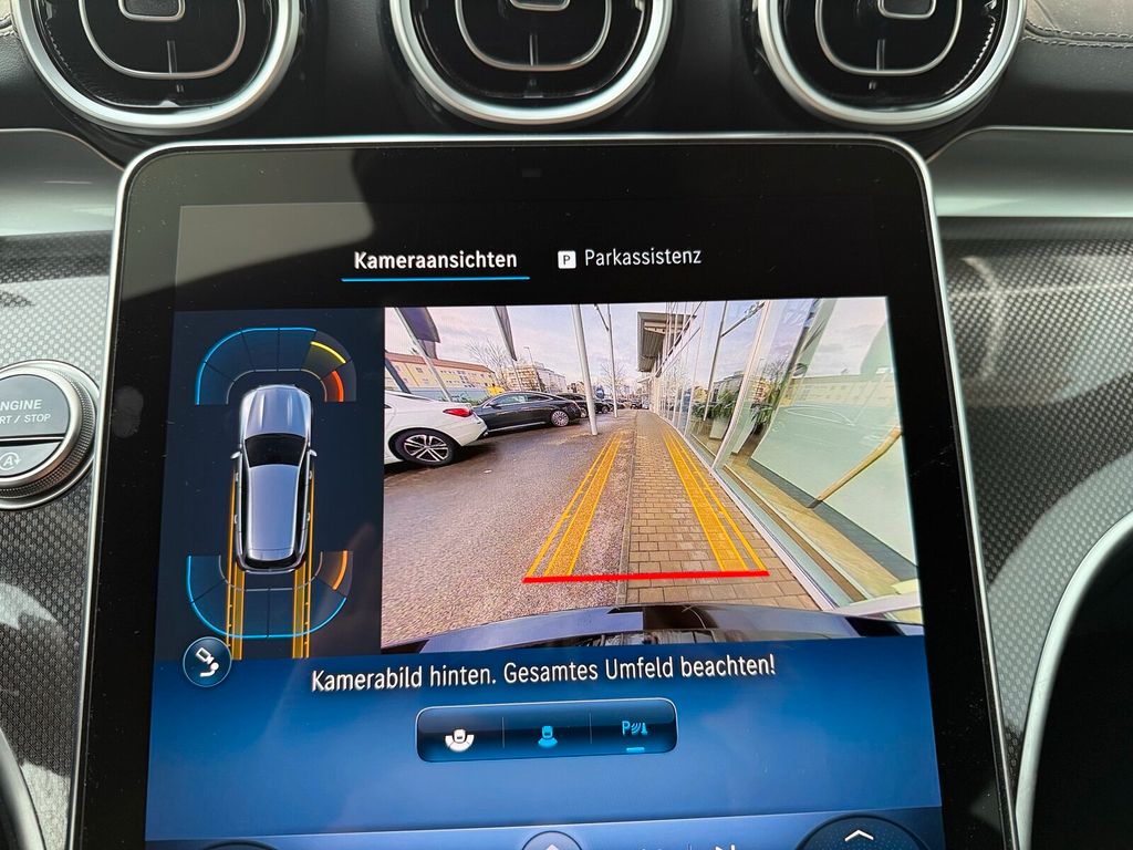 Mercedes-Benz C 300 2025