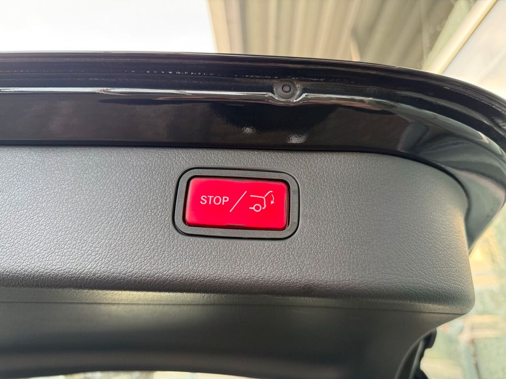 Mercedes-Benz C 300 2025