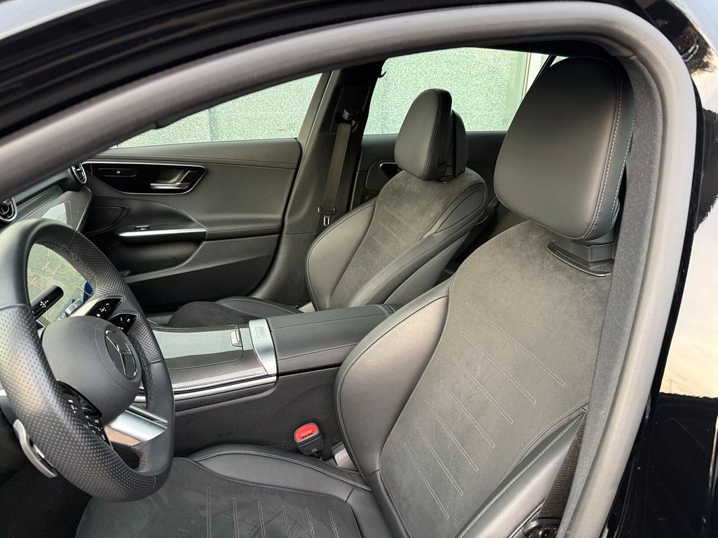 Mercedes-Benz C 300 2025