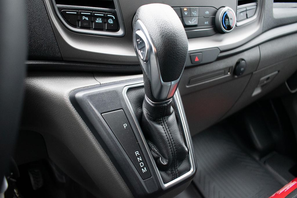 Ford Transit Custom 2024