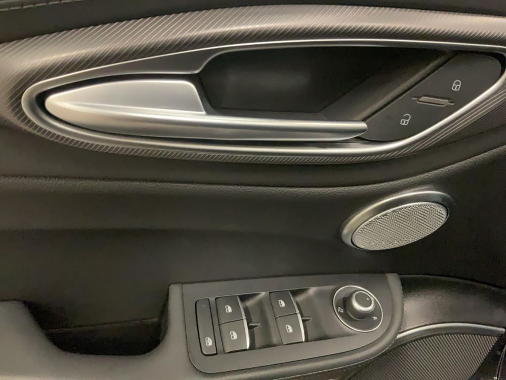 Alfa Romeo Giulia 2021