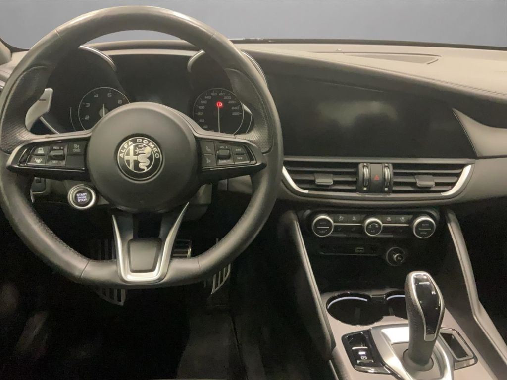 Alfa Romeo Giulia 2021